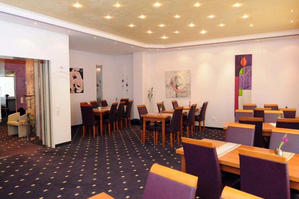 Hotel Zur Krone Wuppertal Exterior photo