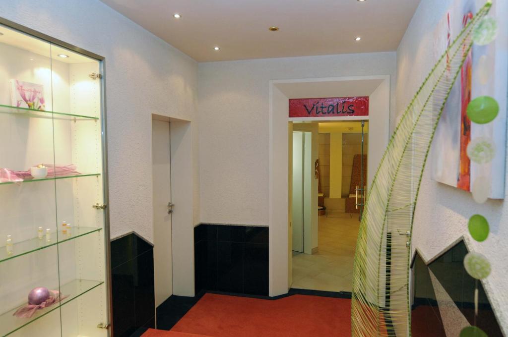 Hotel Zur Krone Wuppertal Exterior photo