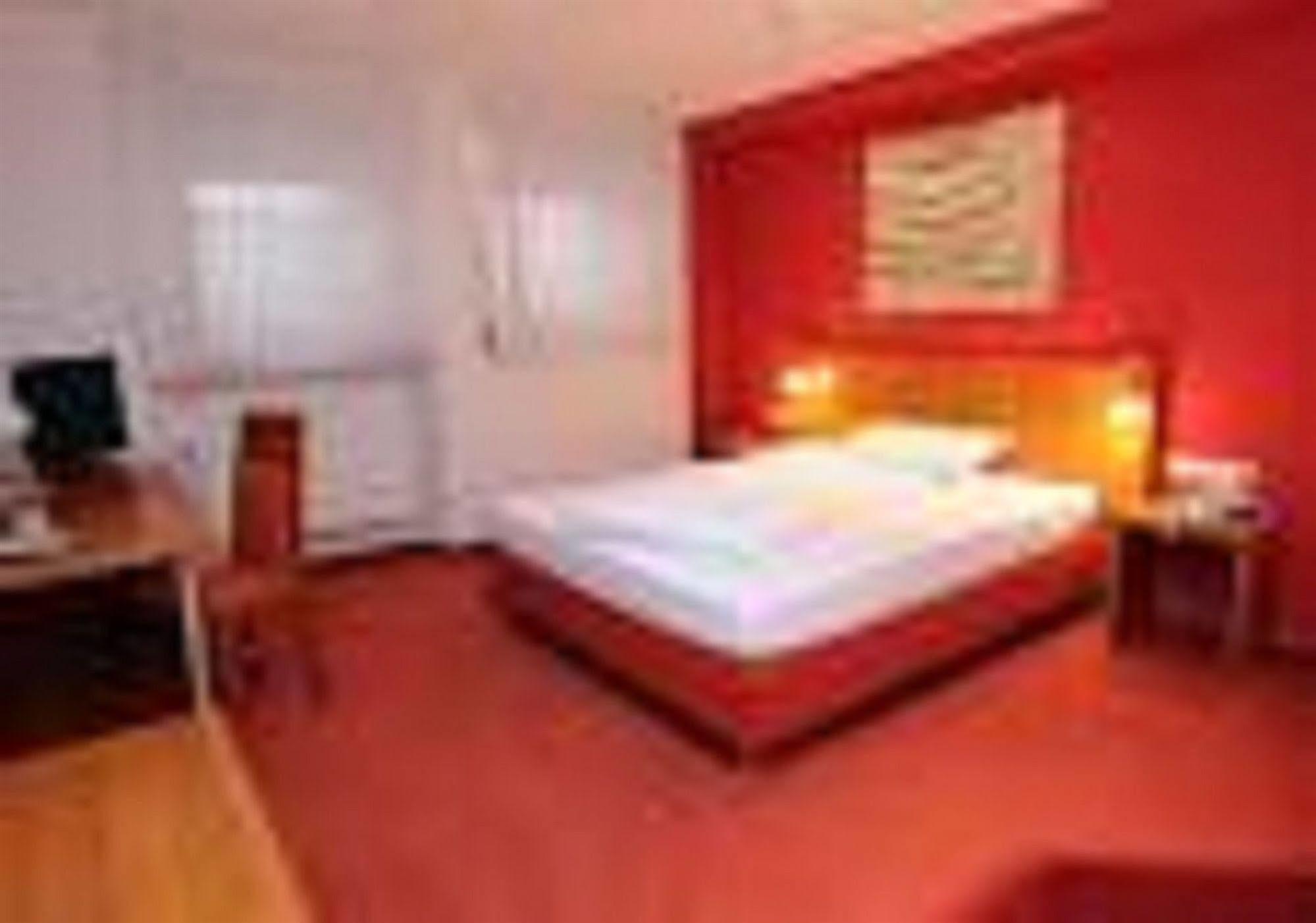 Hotel Zur Krone Wuppertal Exterior photo